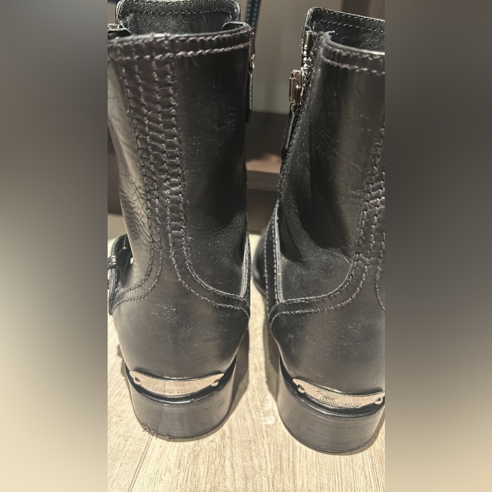 MIU MIU LEATHER MOTO BOOTS - Picture 4 of 4